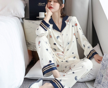 Đồ Bộ Nữ Pijama Mặc Nhà YAMO Chất Liệu Lụa Latin Họa Tết Hành Tinh Trẻ Trung, Hiện Đại